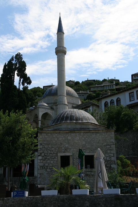 09